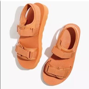 Madewell The (Re)sourced Neoprene Jay Sandal in Mulled Cider